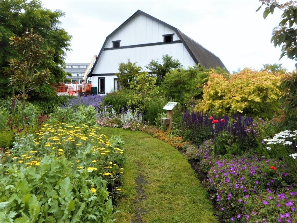 Ew Garden